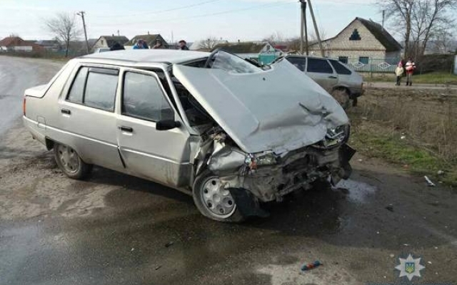 В Витовском районе в результате аварии серьёзно травмированы четыре человека Фото № 0 В Витовском районе в результате аварии серьёзно травмированы четыре человека Фото № 0