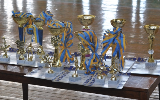 В Первомайске наградили победителей городского чемпионата по футзалу Фото № 3 В Первомайске наградили победителей городского чемпионата по футзалу Фото № 3