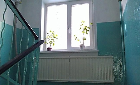 В Николаеве за почти миллион гривен госсубвенции заменят окна в восьми подъездах Фото № 0 В Николаеве за почти миллион гривен госсубвенции заменят окна в восьми подъездах Фото № 0