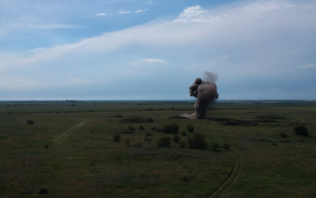 Вблизи острова Березань в акватории Черного моря нашли больше сотни снарядов Фото № 5 Вблизи острова Березань в акватории Черного моря нашли больше сотни снарядов Фото № 5