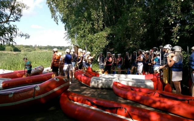 Сотрудники управления юстиции овладевали техникой водного слалома и играли в пейнтбол Фото № 3 Сотрудники управления юстиции овладевали техникой водного слалома и играли в пейнтбол Фото № 3