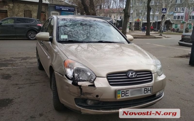 На Малой Морской произошла авария с участием двух иномарок Фото № 3 На Малой Морской произошла авария с участием двух иномарок Фото № 3