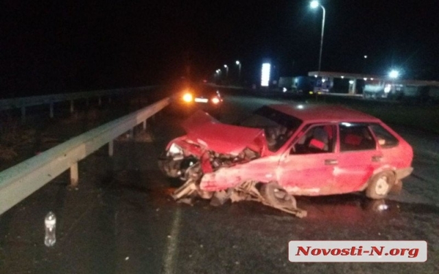 В Витовском районе на трассе автомобиль «ВАЗ 2019» влетел в отбойник, пострадал пассажир Фото № 0 В Витовском районе на трассе автомобиль «ВАЗ 2019» влетел в отбойник, пострадал пассажир Фото № 0
