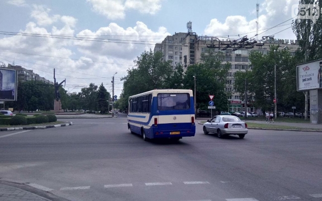Жители Николаева жалуются на неработающие светофоры и боятся за свою жизнь Фото № 4 Жители Николаева жалуются на неработающие светофоры и боятся за свою жизнь Фото № 4