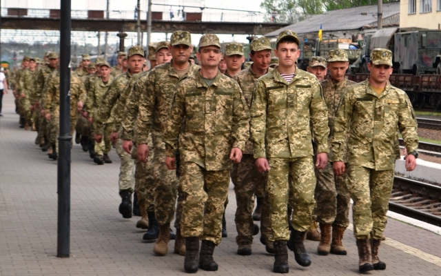 В Первомайске встречали Героев, служивших три года в зоне АТО Фото № 2 В Первомайске встречали Героев, служивших три года в зоне АТО Фото № 2