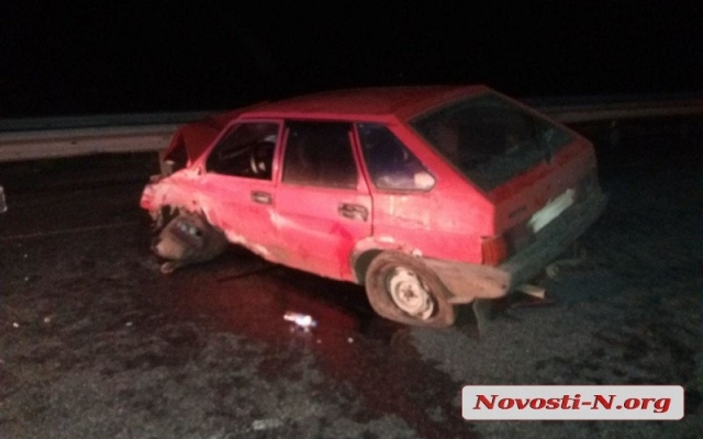 В Витовском районе на трассе автомобиль «ВАЗ 2019» влетел в отбойник, пострадал пассажир Фото № 3 В Витовском районе на трассе автомобиль «ВАЗ 2019» влетел в отбойник, пострадал пассажир Фото № 3