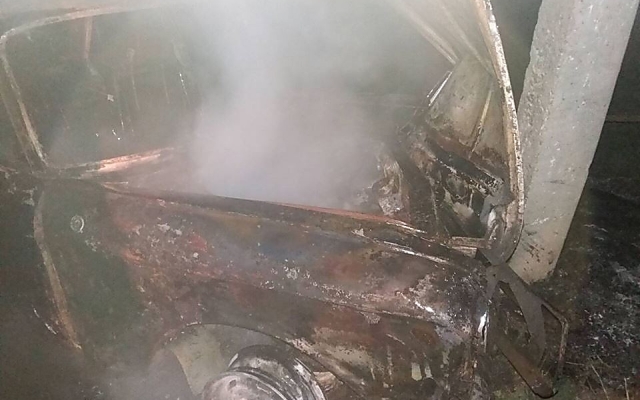 В Казансковском районе автомобиль врезался в столб, загорелся и полностью сгорел Фото № 5 В Казансковском районе автомобиль врезался в столб, загорелся и полностью сгорел Фото № 5