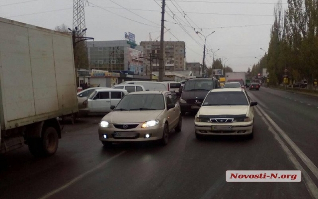 Возле рынка Возле рынка