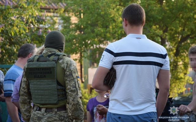 Жительница Николаева поставляла девушек для оказания интимных услуг клиентам из Европы Фото № 7 Жительница Николаева поставляла девушек для оказания интимных услуг клиентам из Европы Фото № 7
