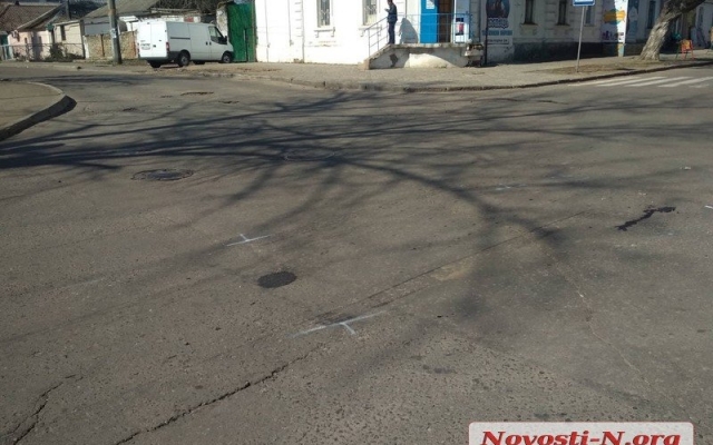 На Шоссейной не смогли победить перекресток два автомобиля Фото № 2 На Шоссейной не смогли победить перекресток два автомобиля Фото № 2