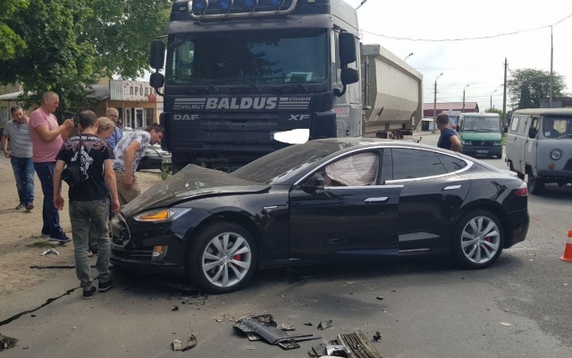 В Николаеве произошла авария с участием трех транспортных средств и пострадавшими Фото № 2 В Николаеве произошла авария с участием трех транспортных средств и пострадавшими Фото № 2