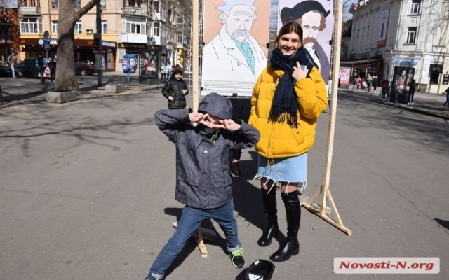 На главной пешеходной улице Николаева проходит необычная выставка, посвященная Тарасу Шевченко Фото № 0 На главной пешеходной улице Николаева проходит необычная выставка, посвященная Тарасу Шевченко Фото № 0
