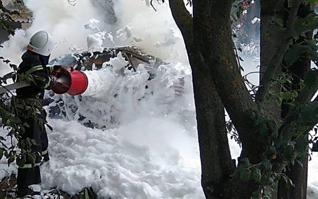 В Очакове во время сварочных работах загорелся автомобиль Оpel Ascona Фото № 2 В Очакове во время сварочных работах загорелся автомобиль Оpel Ascona Фото № 2