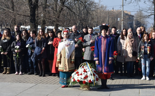 Жители Николаева почтили память Великого Кобзаря Фото № 4 Жители Николаева почтили память Великого Кобзаря Фото № 4
