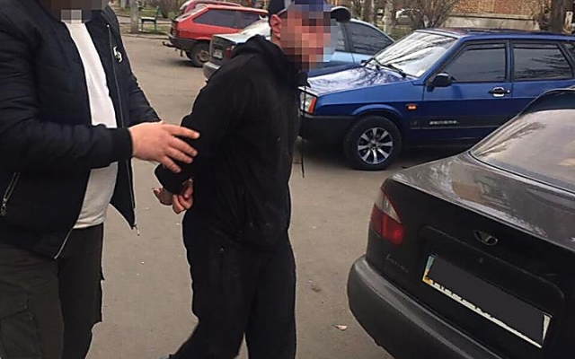 В Николаеве задержали воров-сканеристов авто Фото № 4 В Николаеве задержали воров-сканеристов авто Фото № 4