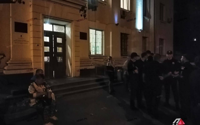 По предварительным данным на парламентских выборах практически на всех участках побеждают кандидаты партии «Слуга народа» Фото № 1 По предварительным данным на парламентских выборах практически на всех участках побеждают кандидаты партии «Слуга народа» Фото № 1