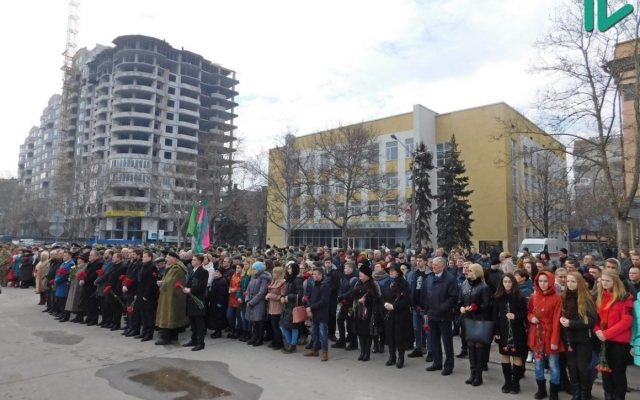 В Николаеве отмечают 74-ю годовщину освобождения города от фашистских захватчиков Фото № 11 В Николаеве отмечают 74-ю годовщину освобождения города от фашистских захватчиков Фото № 11