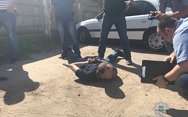 В Николаеве правоохранитель организовал преступную банду «домушников» Фото № 0 В Николаеве правоохранитель организовал преступную банду «домушников» Фото № 0