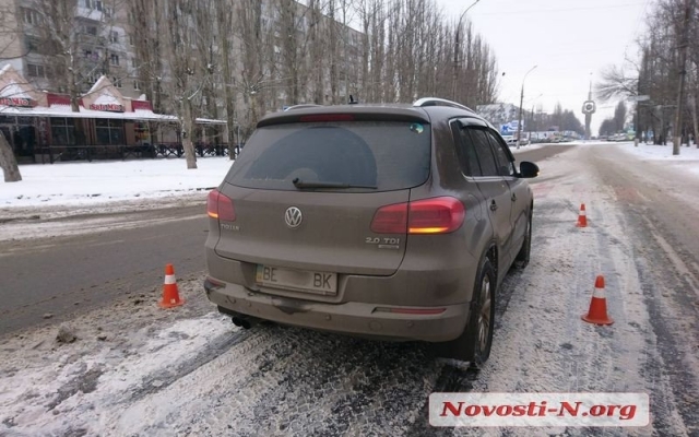 На проспекте Мира неизвестный автомобиль врезался в иномарку и скрылся с места аварии Фото № 3 На проспекте Мира неизвестный автомобиль врезался в иномарку и скрылся с места аварии Фото № 3