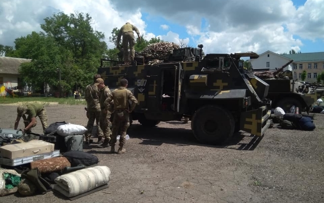 Из зоны ООС домой вернулись военнослужащие 79-й бригады отдельной десантно-штурмовой бригады Фото № 11 Из зоны ООС домой вернулись военнослужащие 79-й бригады отдельной десантно-штурмовой бригады Фото № 11