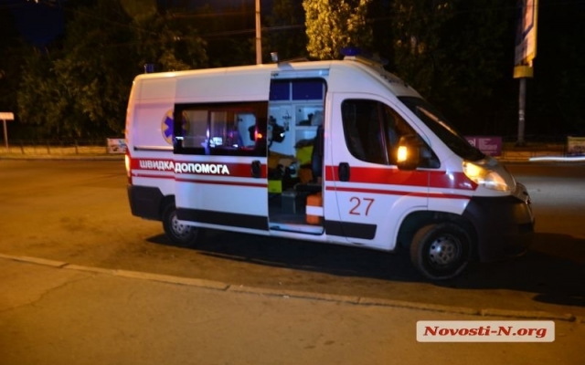 Пьяная компания на остановке жестоко избила мужчина и скрылась с места происшествия на маршрутке Фото № 0 Пьяная компания на остановке жестоко избила мужчина и скрылась с места происшествия на маршрутке Фото № 0