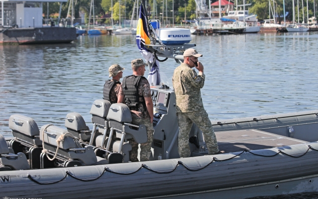 В Николаеве отмечают День Военно-Морских Сил Вооруженных Сил Украины Фото № 27 В Николаеве отмечают День Военно-Морских Сил Вооруженных Сил Украины Фото № 27