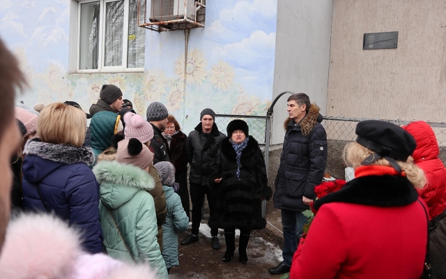 В Николаеве открыли мемориальную доску известному хореографу, заслуженному работнику культуры Украины Владимиру Почтаренко Фото № 3 В Николаеве открыли мемориальную доску известному хореографу, заслуженному работнику культуры Украины Владимиру Почтаренко Фото № 3