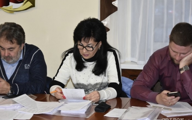 Депутат предъявила претензии руководителю управления образования Деркач Фото № 0 Депутат предъявила претензии руководителю управления образования Деркач Фото № 0