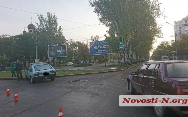 Утренняя авария на Центральном проспекте, пострадал ребенок Фото № 8 Утренняя авария на Центральном проспекте, пострадал ребенок Фото № 8
