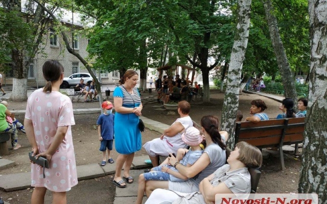 Эпидемия «минирования» продолжается: в Николаеве снова «заминировали» все больницы и райотдел полиции Фото № 2 Эпидемия «минирования» продолжается: в Николаеве снова «заминировали» все больницы и райотдел полиции Фото № 2