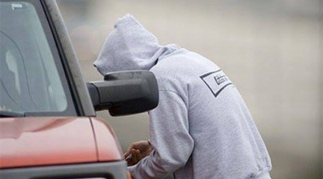 Житель Николаева угонял автомобили: вор похищал вещи и запчасти Фото № 0 Житель Николаева угонял автомобили: вор похищал вещи и запчасти Фото № 0