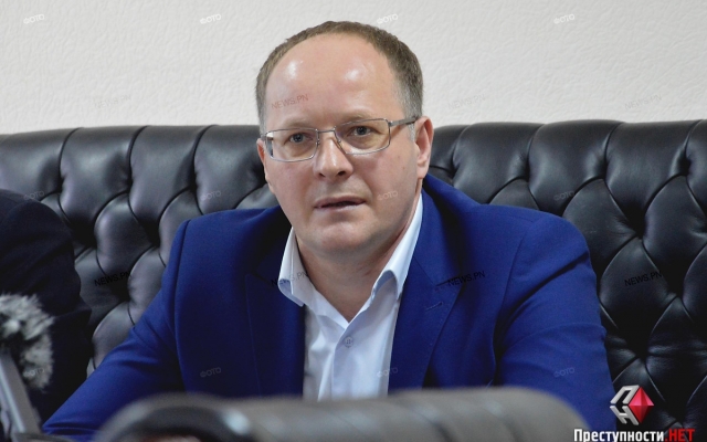 Депутаты Николаевского облсовета с третьей попытки назначили Федора Барну директором КП «Николаевского международного аэропорта» Фото № 0 Депутаты Николаевского облсовета с третьей попытки назначили Федора Барну директором КП «Николаевского международного аэропорта» Фото № 0