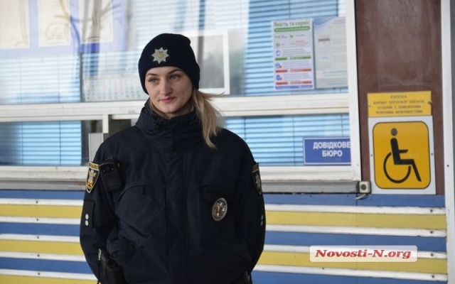 В Николаеве эвакуировали пассажиров ж/д вокзала: в здании обнаружили «бомбу» Фото № 9 В Николаеве эвакуировали пассажиров ж/д вокзала: в здании обнаружили «бомбу» Фото № 9