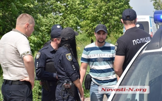 Бандиты из Одессы попытались взять под контроль весовой комплекс в Николаеве Фото № 1 Бандиты из Одессы попытались взять под контроль весовой комплекс в Николаеве Фото № 1