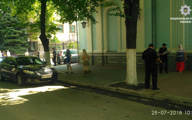 Полиция проверяет информацию неизвестного о закладке взрывчатки в десяти церквях Николаева и Николаевской области Фото № 1 Полиция проверяет информацию неизвестного о закладке взрывчатки в десяти церквях Николаева и Николаевской области Фото № 1