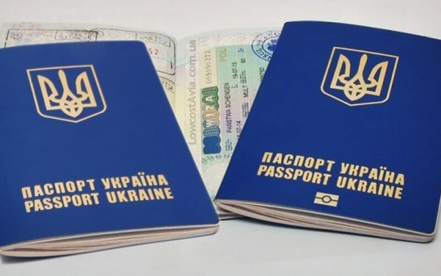 В морском порту «Ольвия» на иностранном судне пограничники обнаружили гражданина Ливана с поддельным паспортом Фото № 0 В морском порту «Ольвия» на иностранном судне пограничники обнаружили гражданина Ливана с поддельным паспортом Фото № 0