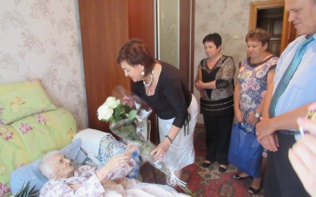 Жительница Николаева Вера Бушиева отметила свой 100-летний юбилей Фото № 0 Жительница Николаева Вера Бушиева отметила свой 100-летний юбилей Фото № 0