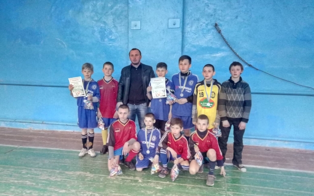 В Новом Буге провели детский турнир по футзалу, посвященное 75-й годовщине освобождения города от фашистов Фото № 3 В Новом Буге провели детский турнир по футзалу, посвященное 75-й годовщине освобождения города от фашистов Фото № 3