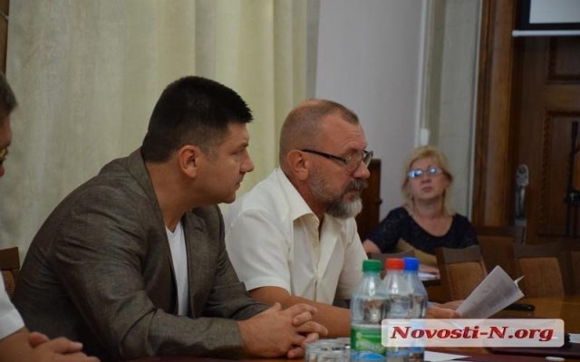 В Николаевском горсовете предлагают все МАФы пустить под бульдозер Фото № 1 В Николаевском горсовете предлагают все МАФы пустить под бульдозер Фото № 1
