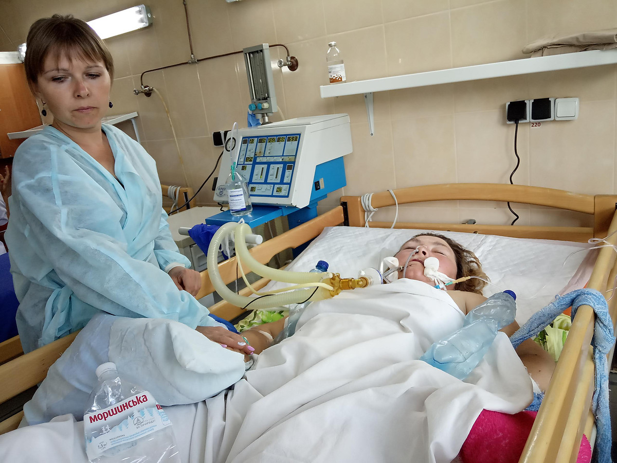 Девушку в коме забеременела. Девушка в больнице после аварии.