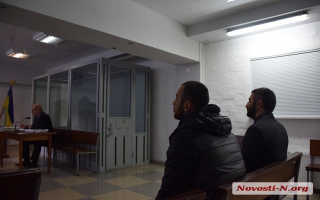 В суде с помощью видеосвязи заслушали секретного свидетеля по делу перестрелки на Соборной площади, где погиб один человек Фото № 1 В суде с помощью видеосвязи заслушали секретного свидетеля по делу перестрелки на Соборной площади, где погиб один человек Фото № 1