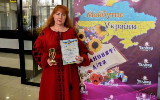 В Николаеве презентовали книгу о талантливых детях Николаевской области Фото № 4 В Николаеве презентовали книгу о талантливых детях Николаевской области Фото № 4