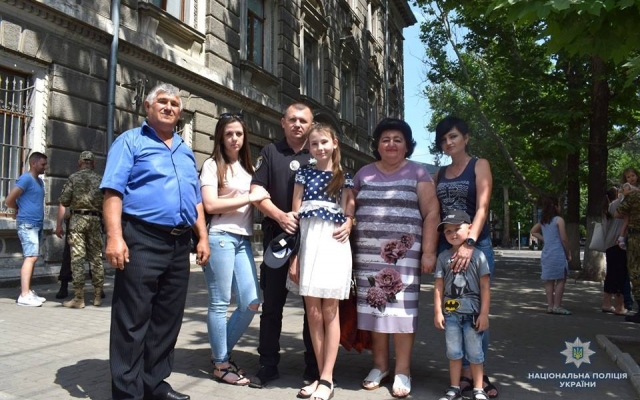 Николаевские полицейские отправились на стажировку в Луганскую область Фото № 5 Николаевские полицейские отправились на стажировку в Луганскую область Фото № 5