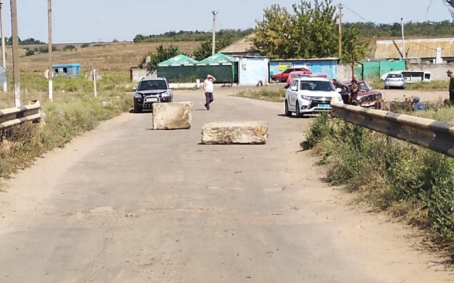 В Снигиревском районе ограничили движение транспорта через понтонный мост Фото № 2 В Снигиревском районе ограничили движение транспорта через понтонный мост Фото № 2