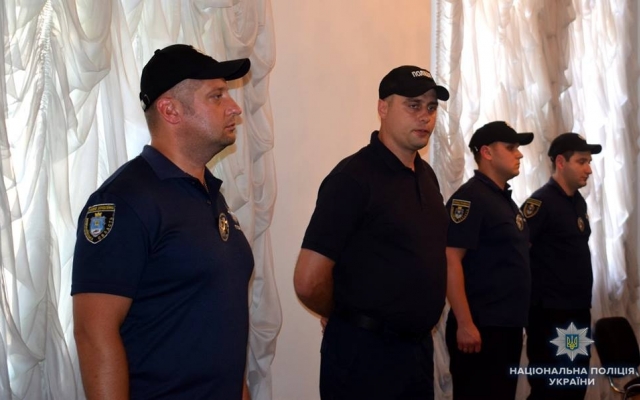Николаевские полицейские отправились на стажировку в Луганскую область Фото № 3 Николаевские полицейские отправились на стажировку в Луганскую область Фото № 3