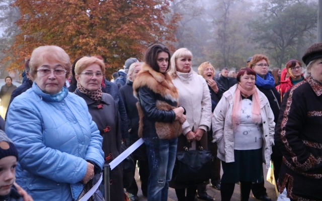 Продолжаются отчеты мэра Николаева: Александр Сенкевич встретился с жителями Центрального района Фото № 3 Продолжаются отчеты мэра Николаева: Александр Сенкевич встретился с жителями Центрального района Фото № 3