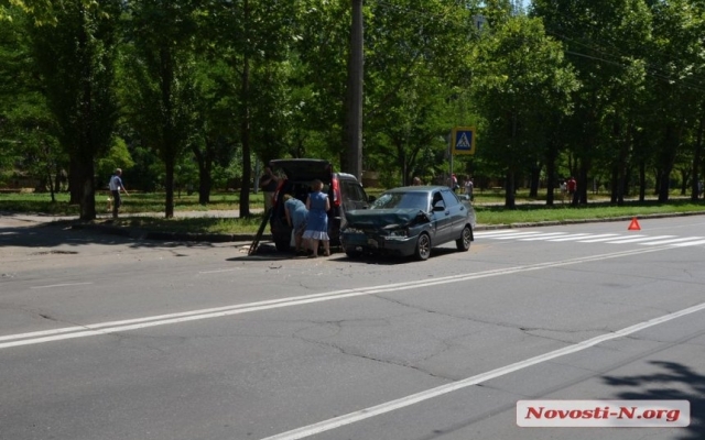 В Николаеве пострадал человек в результате ДТП Фото № 2 В Николаеве пострадал человек в результате ДТП Фото № 2