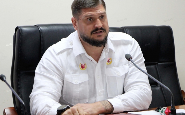 Савченко отправил Ткаченко «разбираться» с начальством по ремонту участков Н-11 Фото № 0 Савченко отправил Ткаченко «разбираться» с начальством по ремонту участков Н-11 Фото № 0