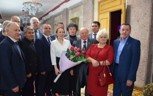 Сегодня в Николаеве поздравили чиновников всех уровней с Днём самоуправления Фото № 6 Сегодня в Николаеве поздравили чиновников всех уровней с Днём самоуправления Фото № 6