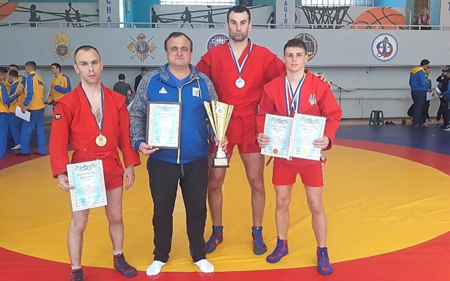 Николаевские самбисты завоевали призовые места на чемпионате по самбо Фото № 1 Николаевские самбисты завоевали призовые места на чемпионате по самбо Фото № 1